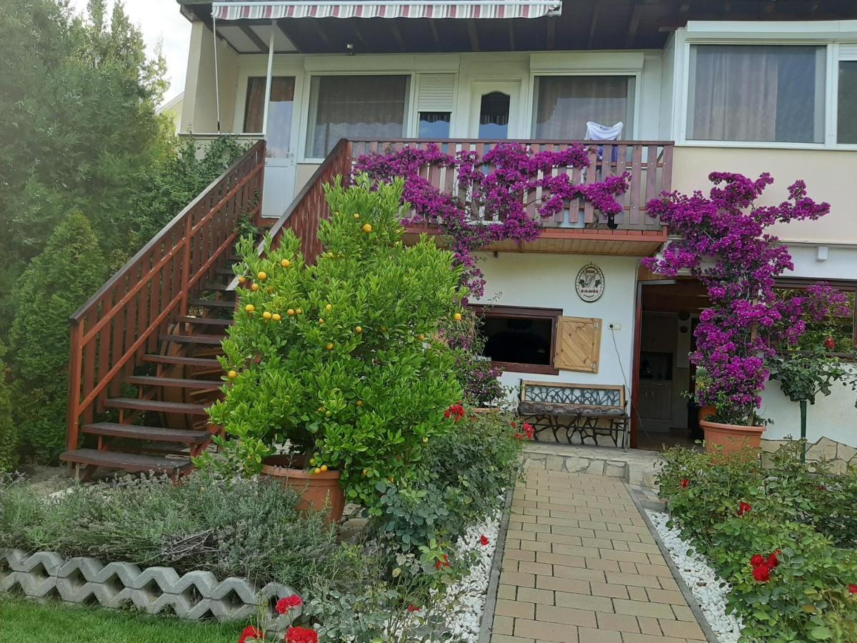 Bed and Breakfast Rozsakert Vendeghaz Сиглигет Экстерьер фото