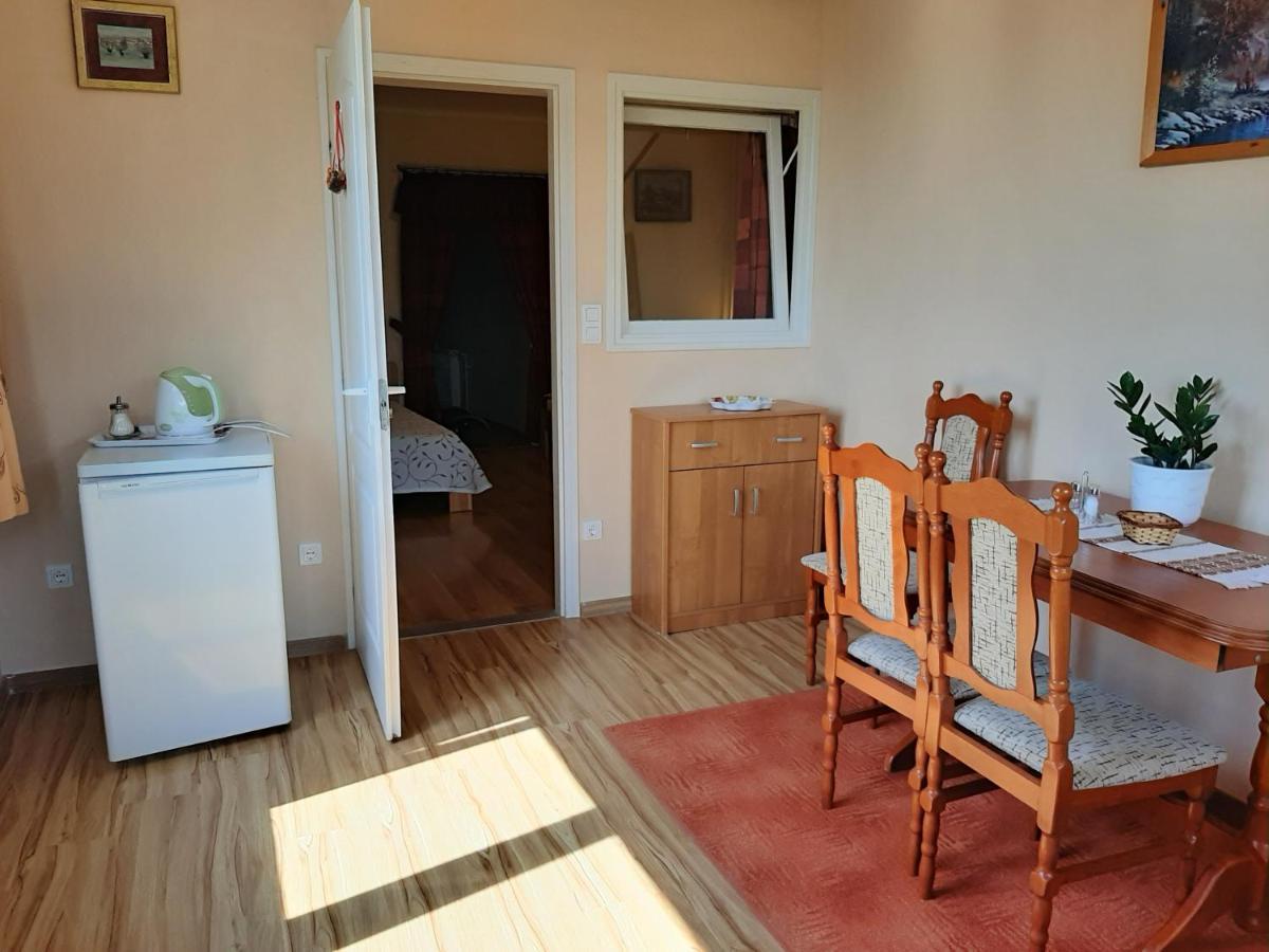 Bed and Breakfast Rozsakert Vendeghaz Сиглигет Экстерьер фото