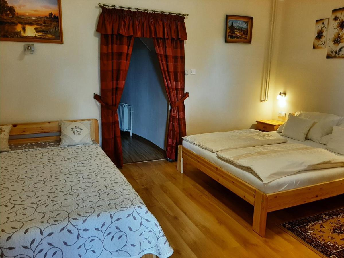 Bed and Breakfast Rozsakert Vendeghaz Сиглигет Экстерьер фото